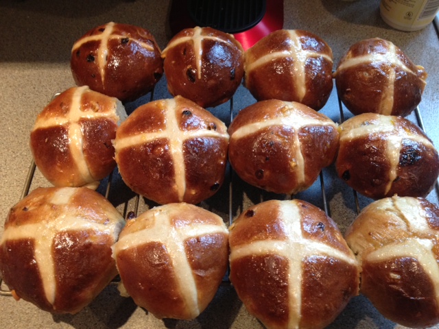 Hot cross buns